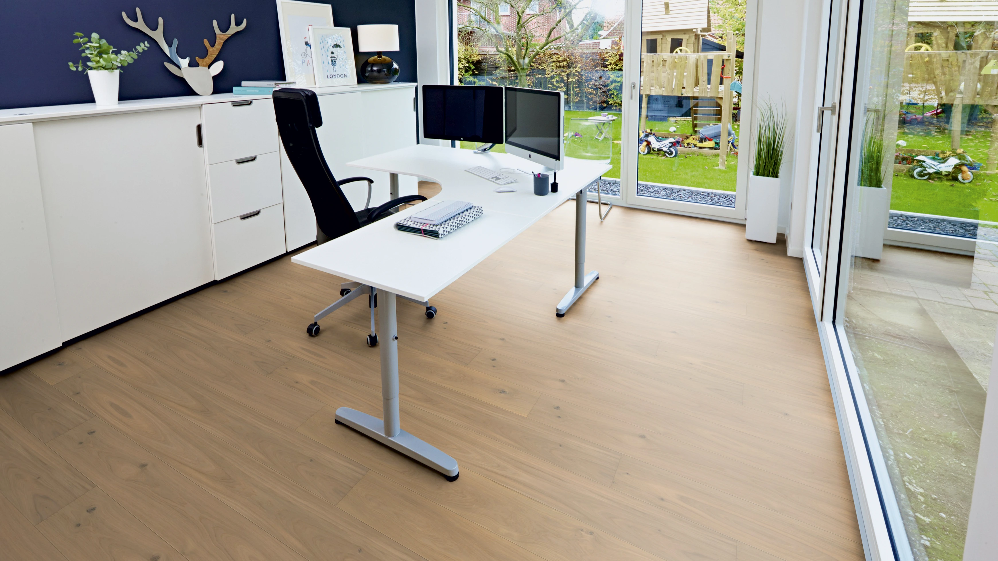 Oak unfinished effect